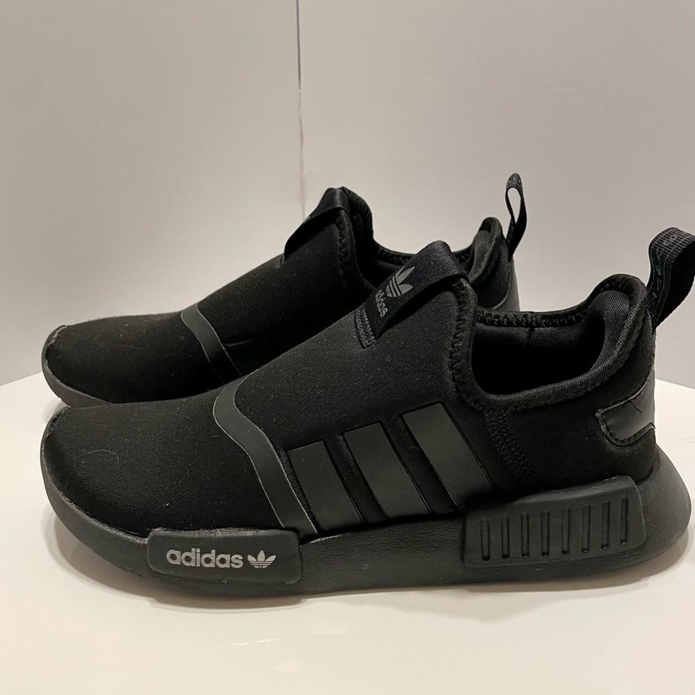 Adidas NMB 360 Sz 2.5Y - Picture 3 of 7